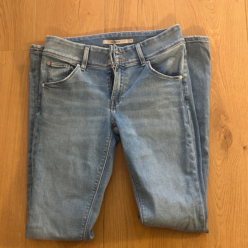 Hudson Jeans Light Blue Boyfriend Jeans 27 - Picture 2 of 3